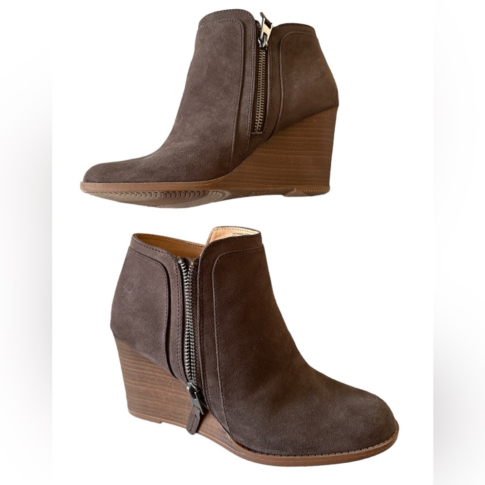 Faux Suede Wedge Booty Zip-Up Brown 9